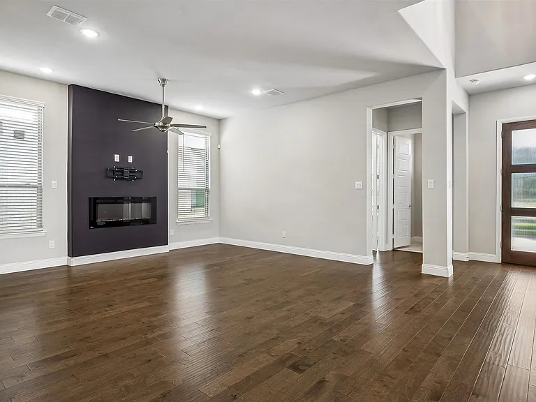 4862 Campbell Cv — Photo 1