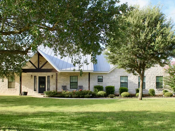 132 Tree Farm, Lytle, TX 78052