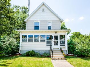550 Winchester Ave, Saint Joseph, MI 49085
