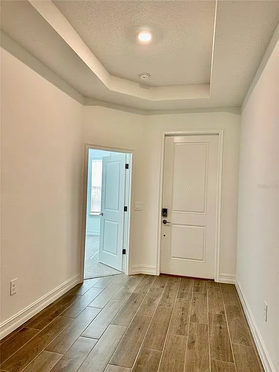 4 bed, 3.0 bath, 2084 sqft, $2,800 — Photo 4