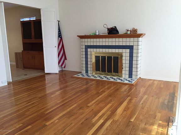 3rd image of 4532 Rockland Pl
