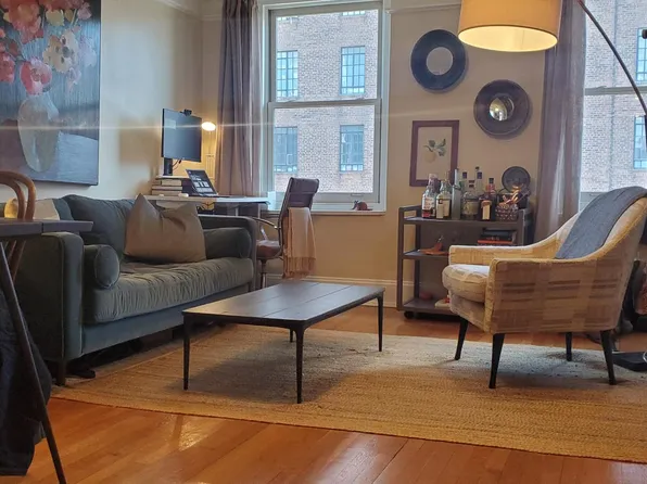 67 South Oxford Street image 1 of 14