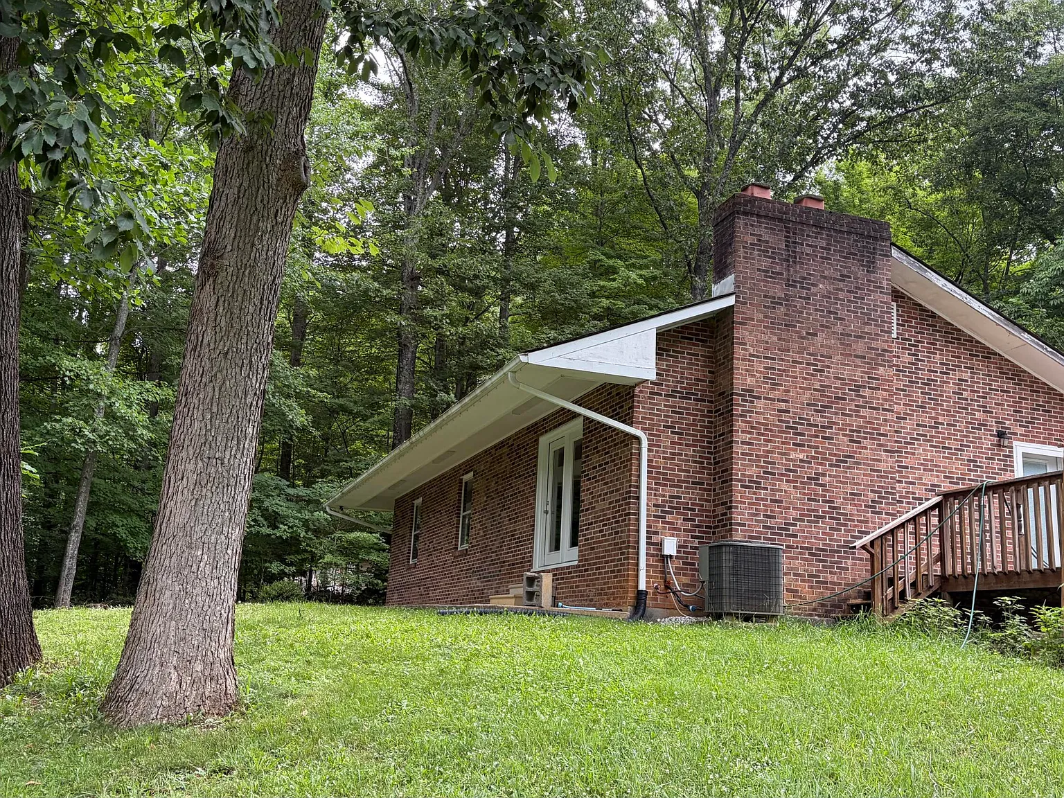 3 bed, 1500 sqft, $1,800 — Photo 1