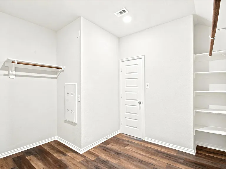 1202 Vilamoura Ct — Photo 32