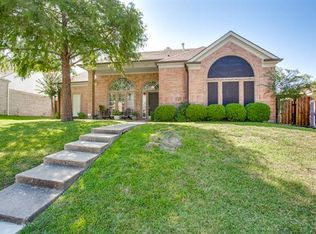 2014 Deepwood St, Mesquite, TX 75181