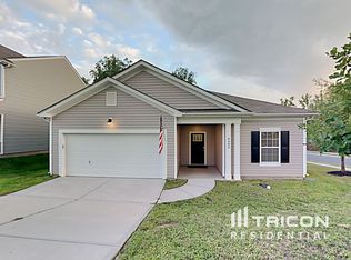 6602 Bluegill Rd, Charlotte, NC 28216