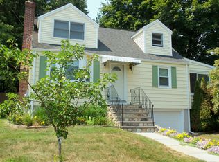 209 Strawberry Hill Ave, Norwalk, CT 06851