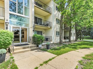1004 E Harding Dr APT 304, Urbana, IL 61801