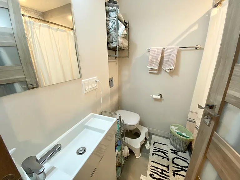 118 Buttonwood St #1L — Photo 8