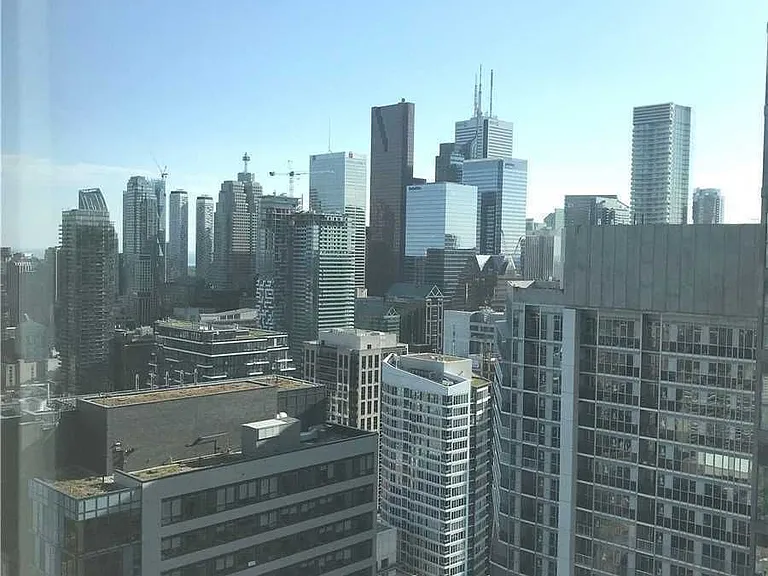 181 Dundas St E #4211 — Photo 25