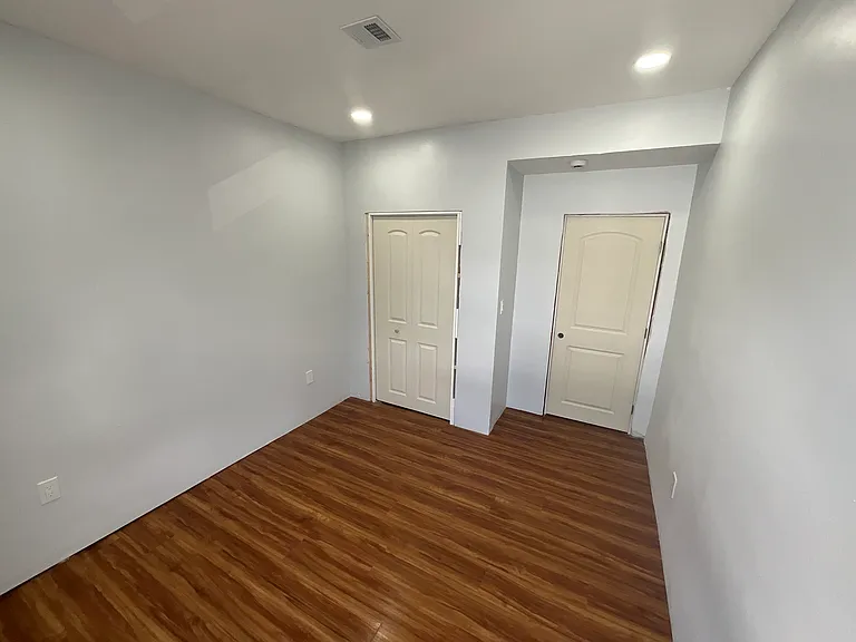 17 Pattison St #2 — Photo 7