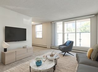 604 14th Ave SW #406, Calgary, AB T2R 0M8