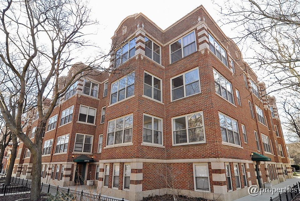 1st image of 1219 W Rosemont Ave APT 1