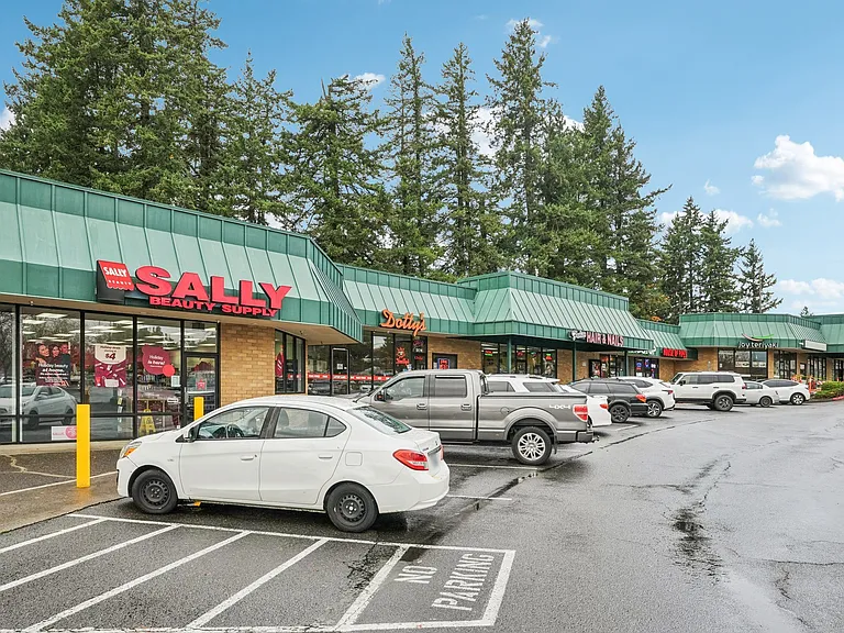 Eleven Pines — Photo 20