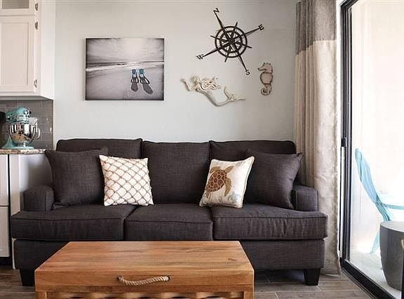 3rd image of 6102 Seawall Blvd #302B