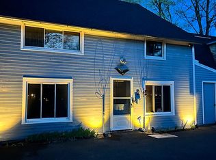 23 Railroad St, Kent, CT 06757