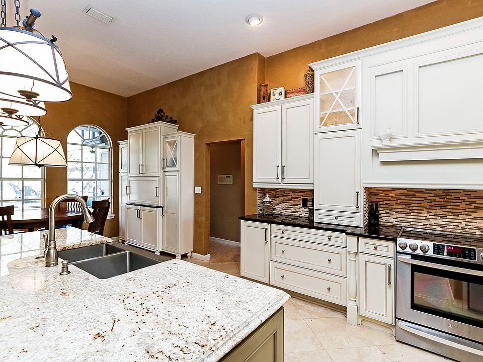 New Stunning High End Kitche