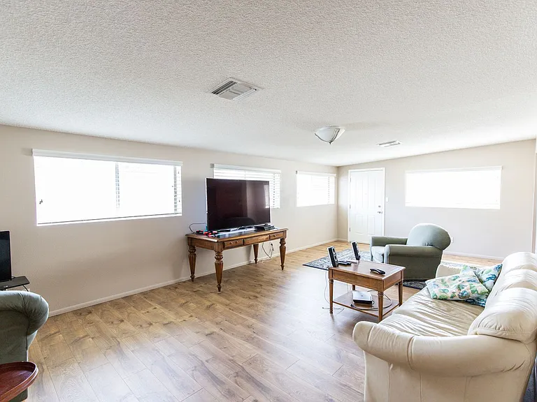 3511 S Alder Dr — Photo 20