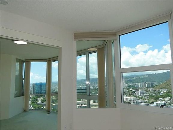 2nd image of 801 King St APT 3908