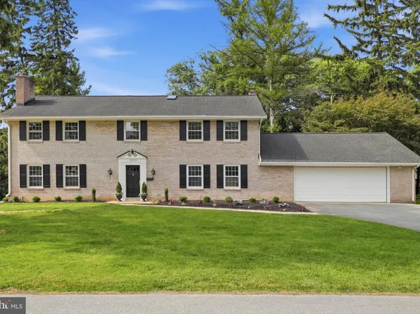 1300 Newton Rd, Lancaster, PA 17603
