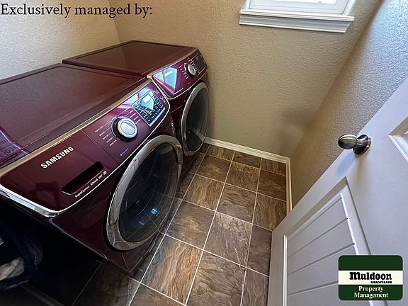 2nd image of 3964 Reindeer Cir