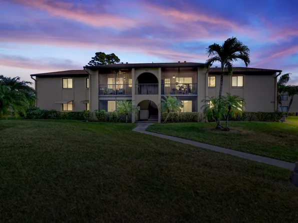 530 Shady Pine Way #D1, Greenacres, FL 33415