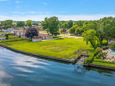 39196 Lakeshore Dr, Harrison Township, MI, 48045