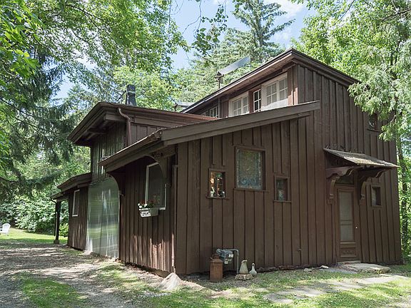 2nd image of 1531 Beechwood Dr