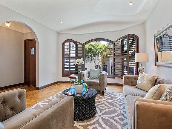 4th image of 2674 Lombard Street