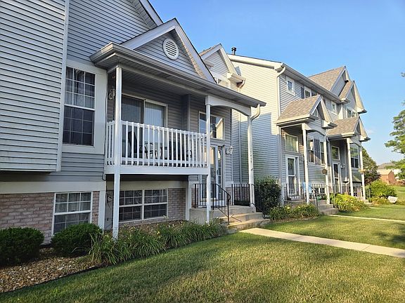 2nd image of 17448 Sauk Dr