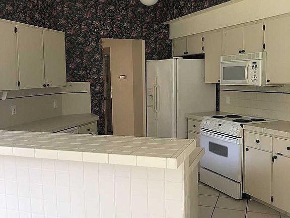 High ceilings in the kitchen