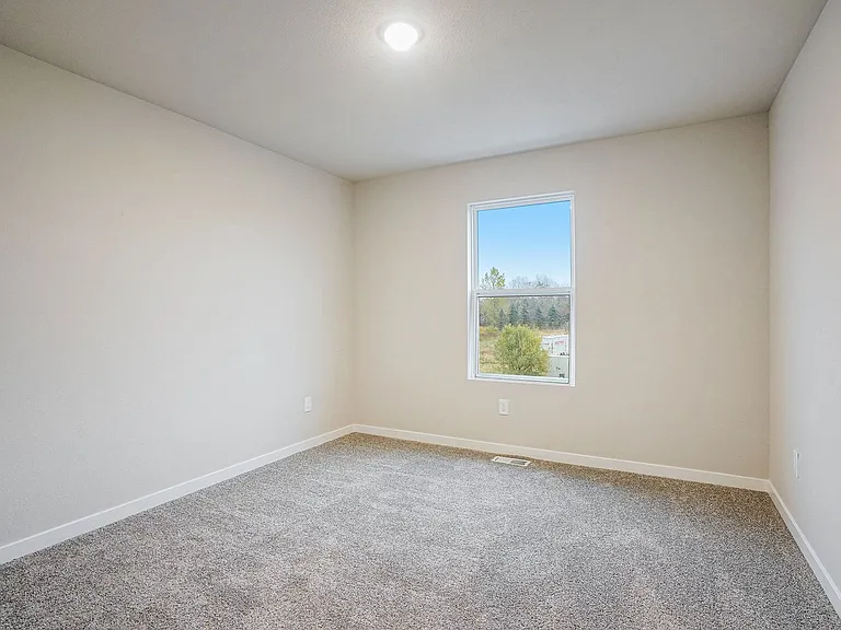 834 Winchester St — Photo 17