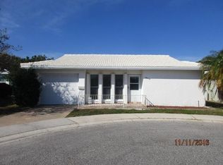 10616 Sandalwood Ct, Pinellas Park, FL 33782
