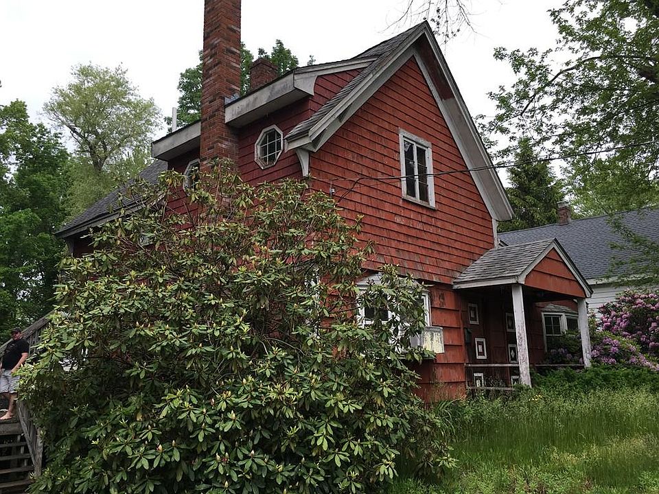 1st image of 61 Brock St