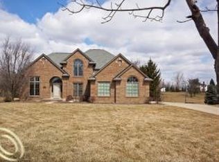 13092 Glasgow Ct, Plymouth, MI 48170