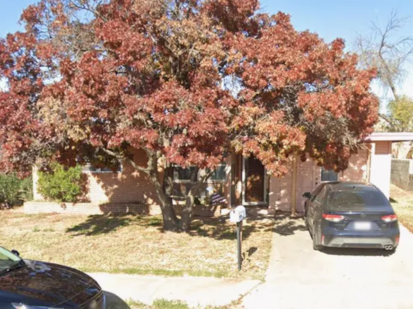 807 E 3rd St, Monahans, TX 79756
