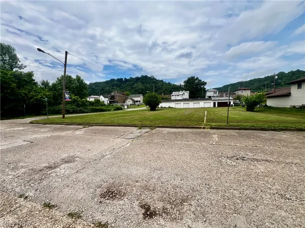 3rd St, Yorkville, OH 43971