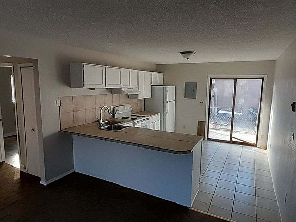 3rd image of 1169 Mazatlan Cir APT C