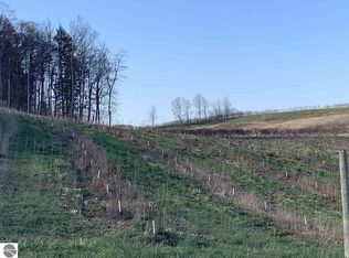 E Omena Rd, Northport, MI 49670