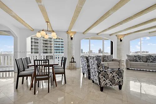 3000 Island Blvd #2305 Photo 1