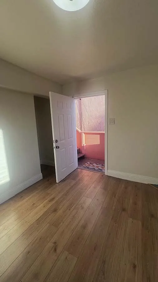 1 bed, 500 sqft, $2,000 — Photo 3