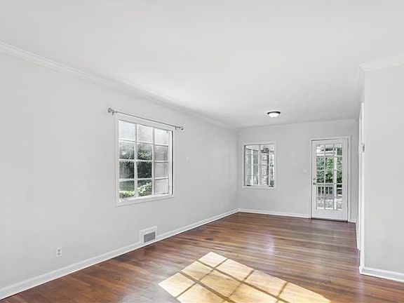 4th image of 1321 Stillwood Dr