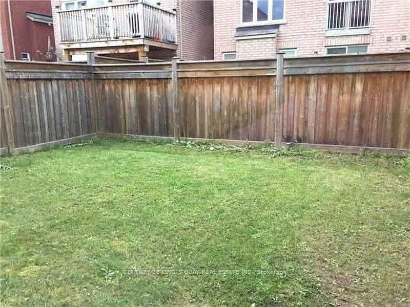Richmond Hill Townhouse for rent - 4 Bedrooms — photo 15