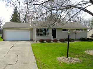 2852 Penny Ln, Youngstown, OH 44515