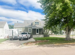 805 E 5th St, North Platte, NE 69101