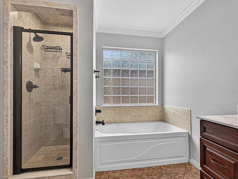 2701 Dyllan Ct — Photo 16