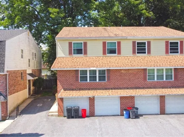 644 Country Ln, Morton, PA 19070