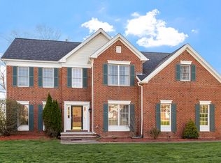 186 Rosemont Dr, North Andover, MA 01845