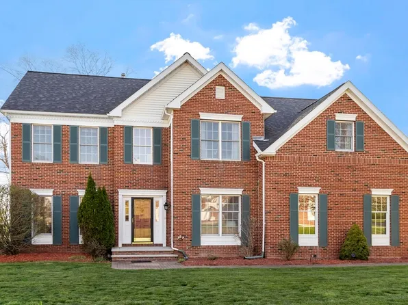 186 Rosemont Dr, North Andover, MA 01845