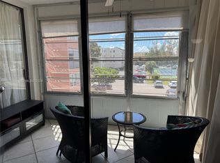 2861 Somerset Dr APT 318, Lauderdale Lakes, FL 33311